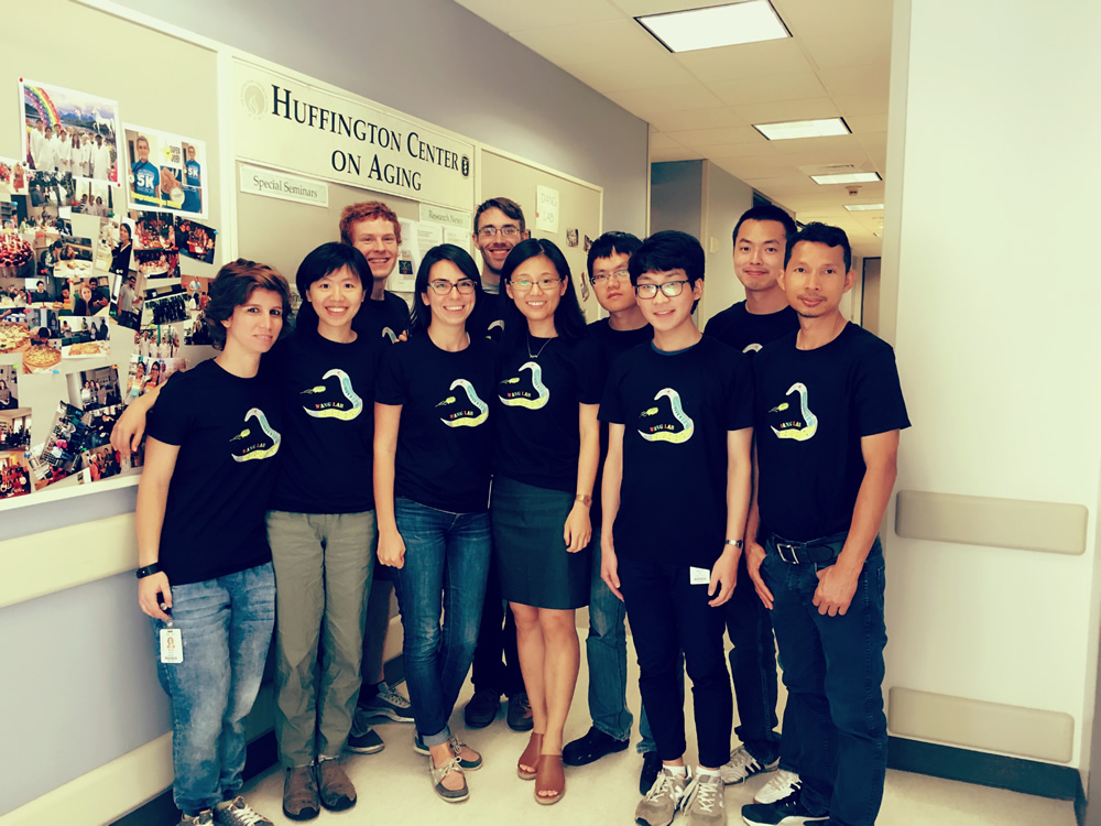 Group photo with lab T-Shirt, 2016